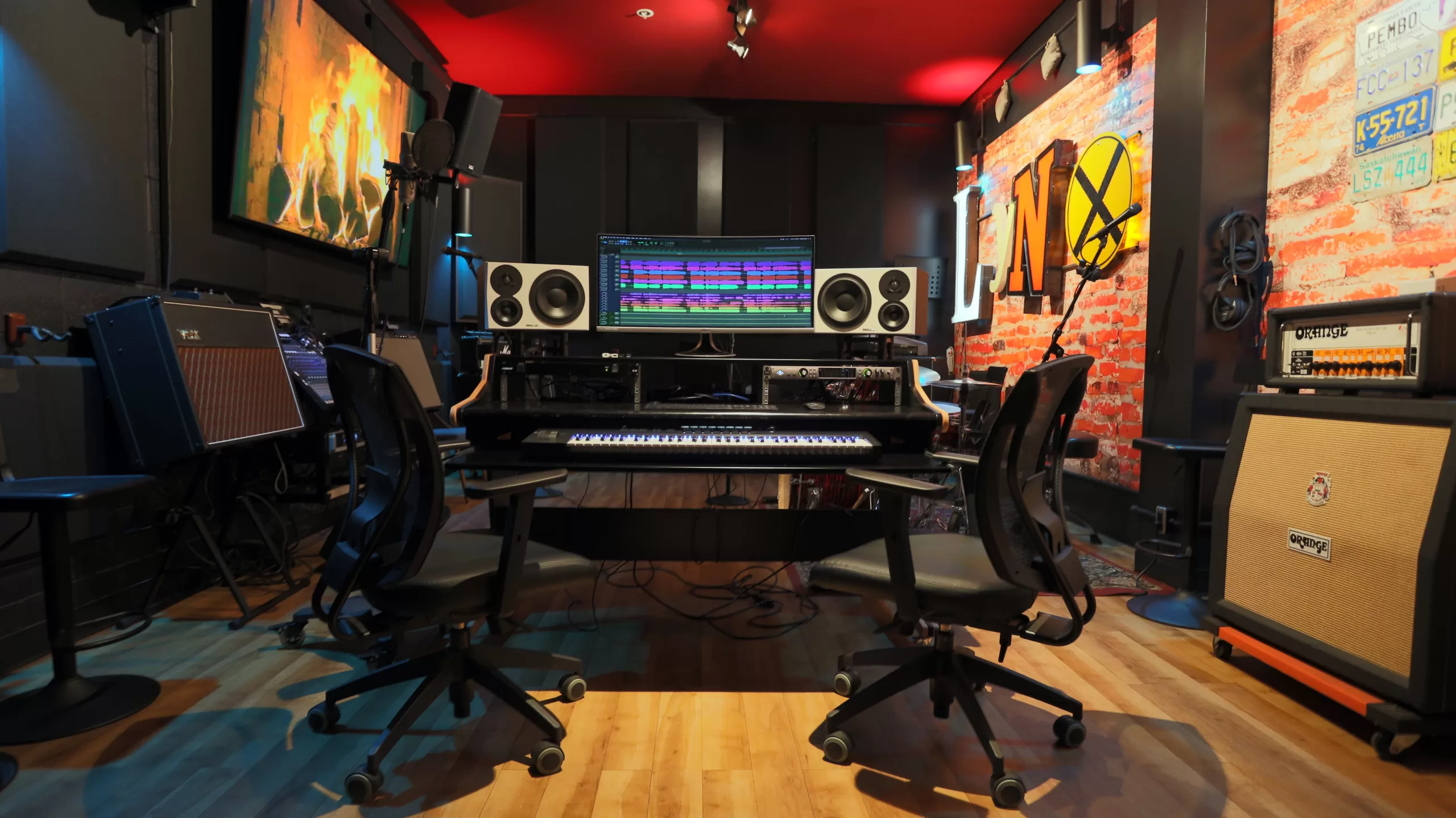 music recording room in toronto ontario at lynx